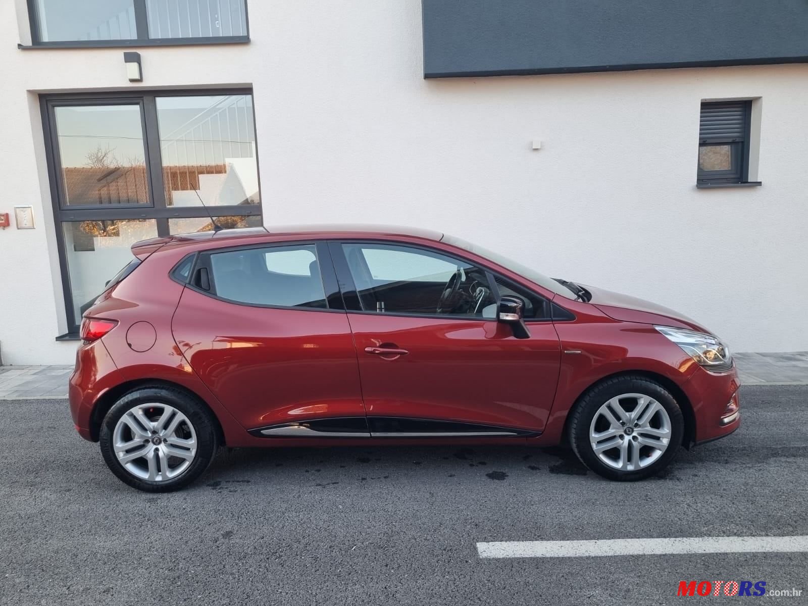 2016' Renault Clio Tce 90 photo #4