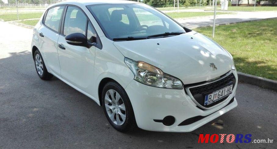 2013' Peugeot 208 1,4 Hdi photo #1