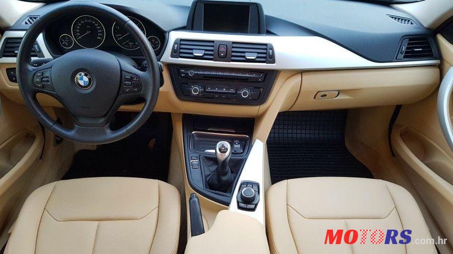 2013' BMW Serija 3 316D photo #1
