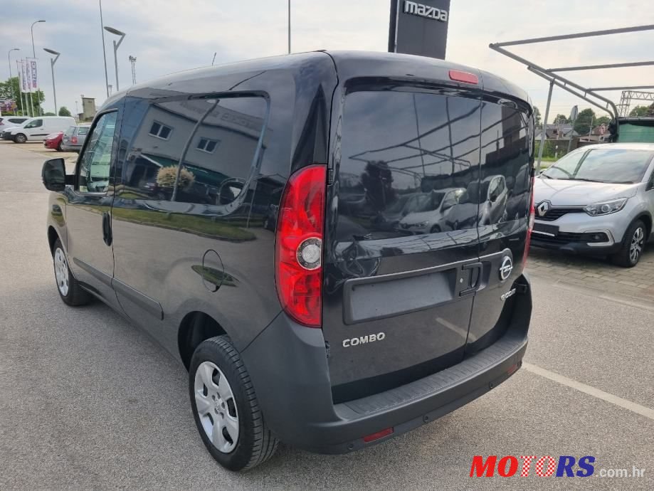 2016' Opel Combo 1.3 Cdti photo #5