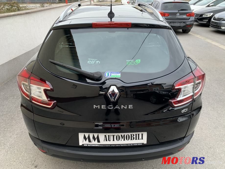 2011' Renault Megane Grandtour photo #6