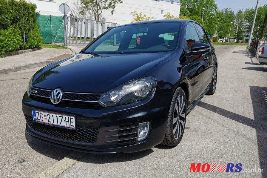 2010' Volkswagen Golf VI 2,0 Tdi photo #2