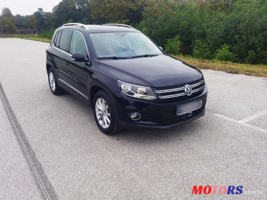 2015' Volkswagen Tiguan 2,0 Tdi Bmt photo #1