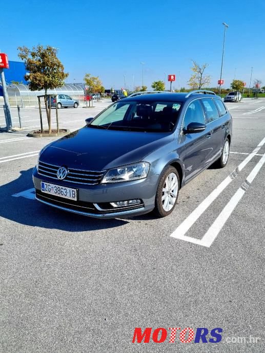 2012' Volkswagen Passat Variant photo #1