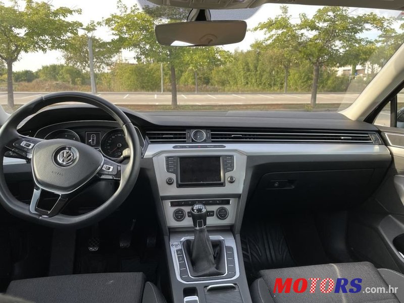 2016' Volkswagen Passat 2,0 Tdi Bmt photo #6