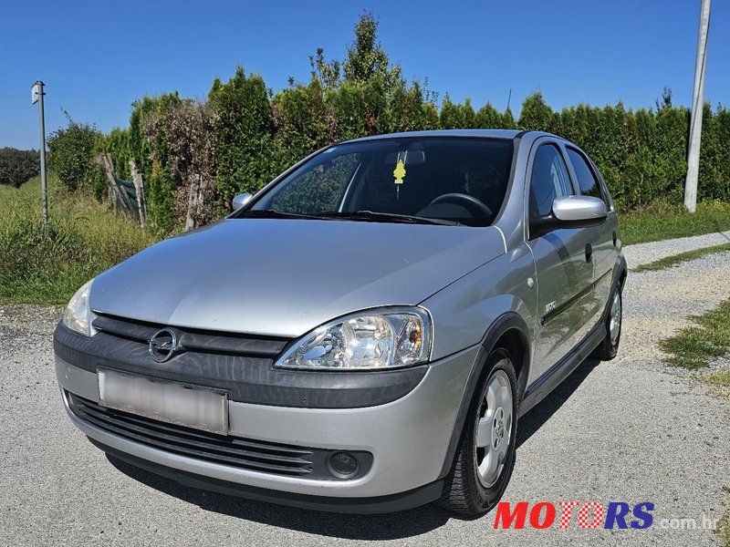 2001' Opel Corsa 1,2 16V photo #4