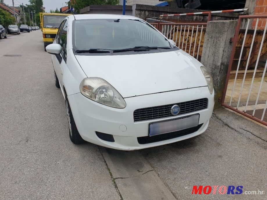 2007' Fiat Grande Punto photo #1