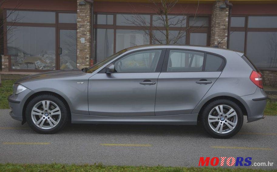2010' BMW Serija 1 118D photo #1