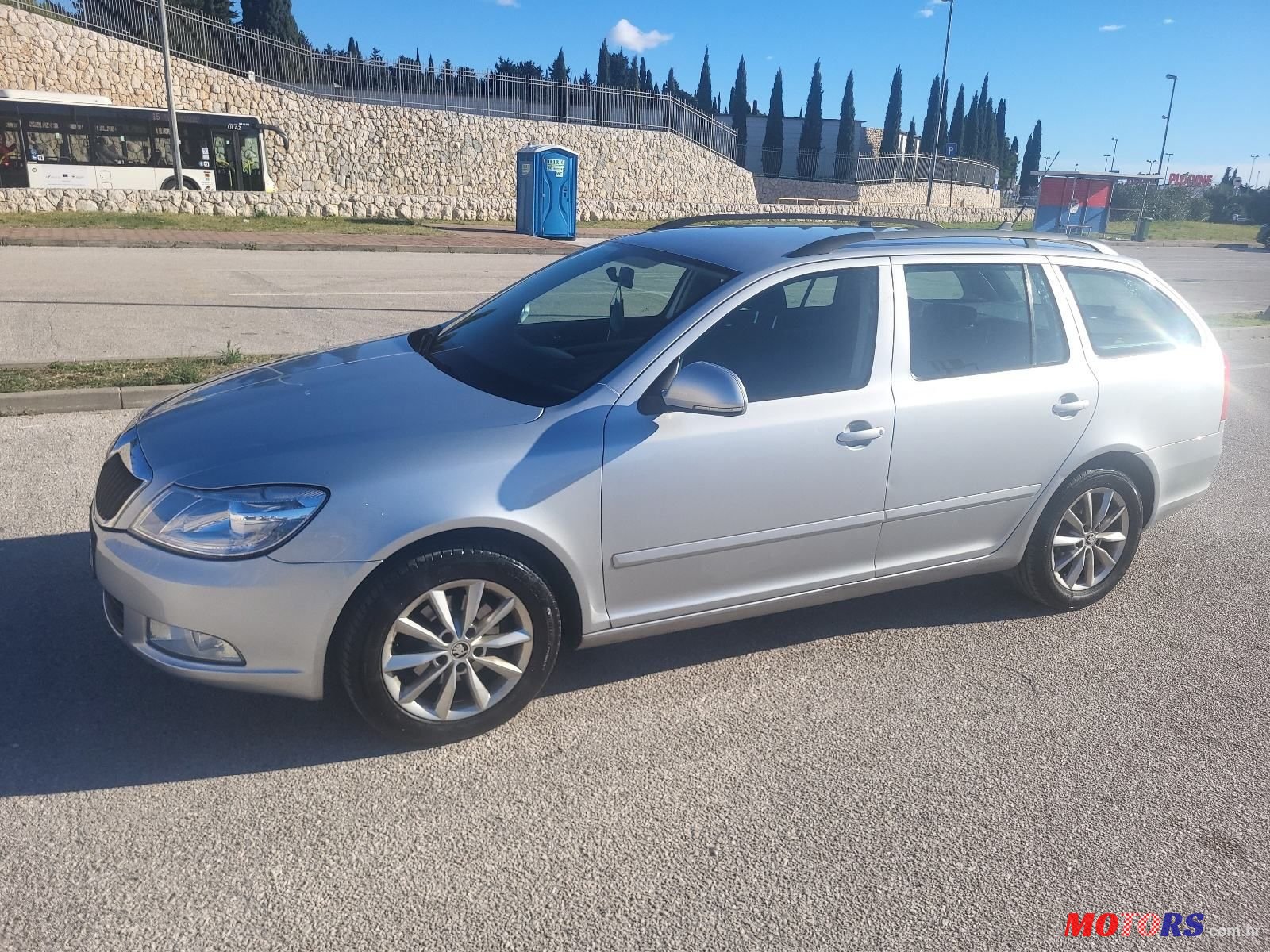 2009' Skoda Octavia Combi photo #2