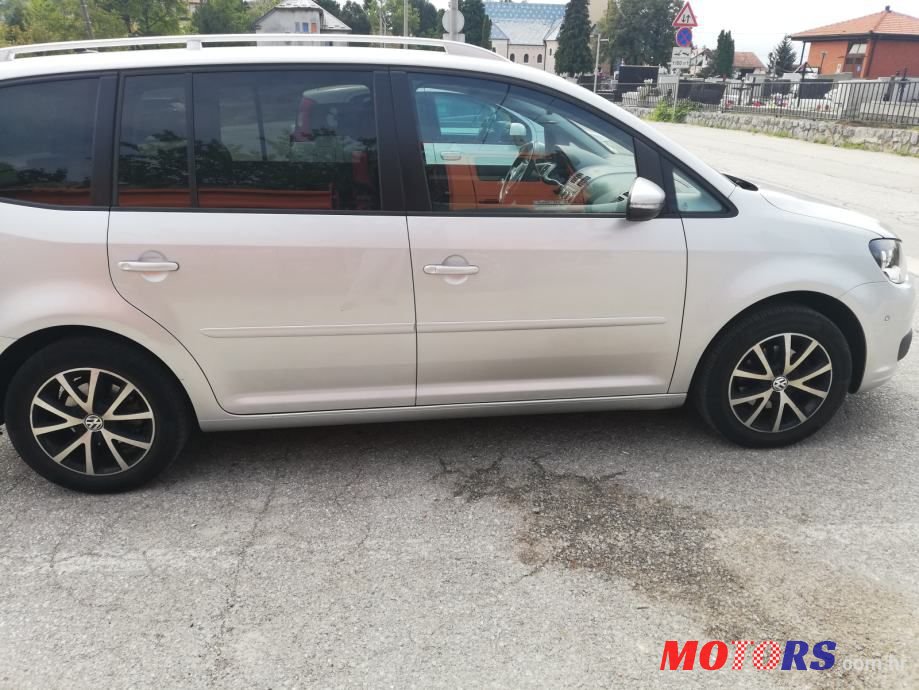 2014' Volkswagen Touran 1,6 Tdi photo #4