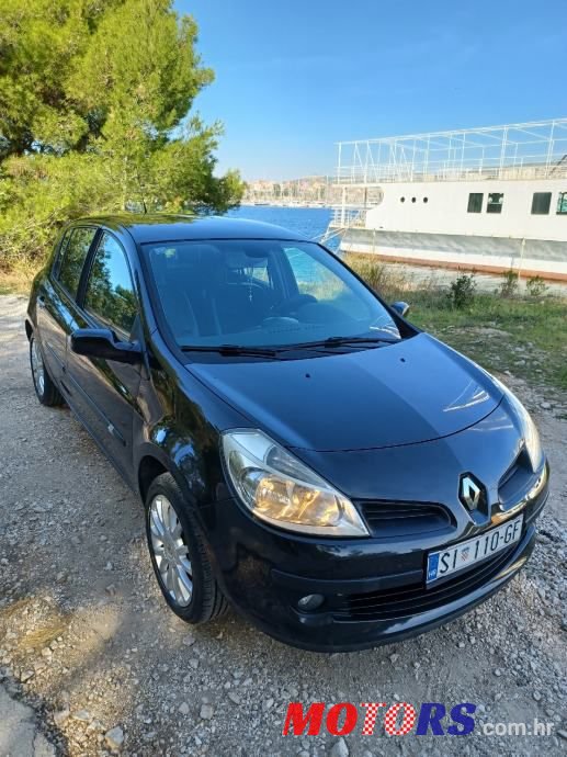 2007' Renault Clio 1,2 16V photo #1