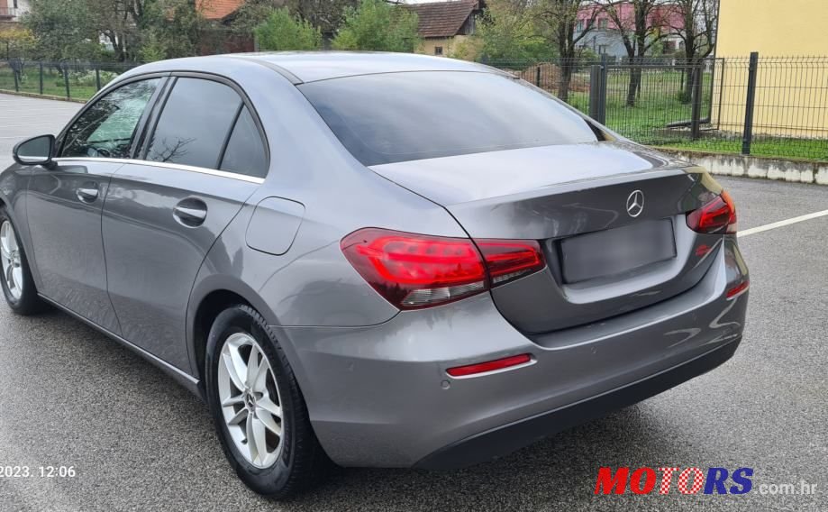 2019' Mercedes-Benz A-Klasa 180 D photo #4