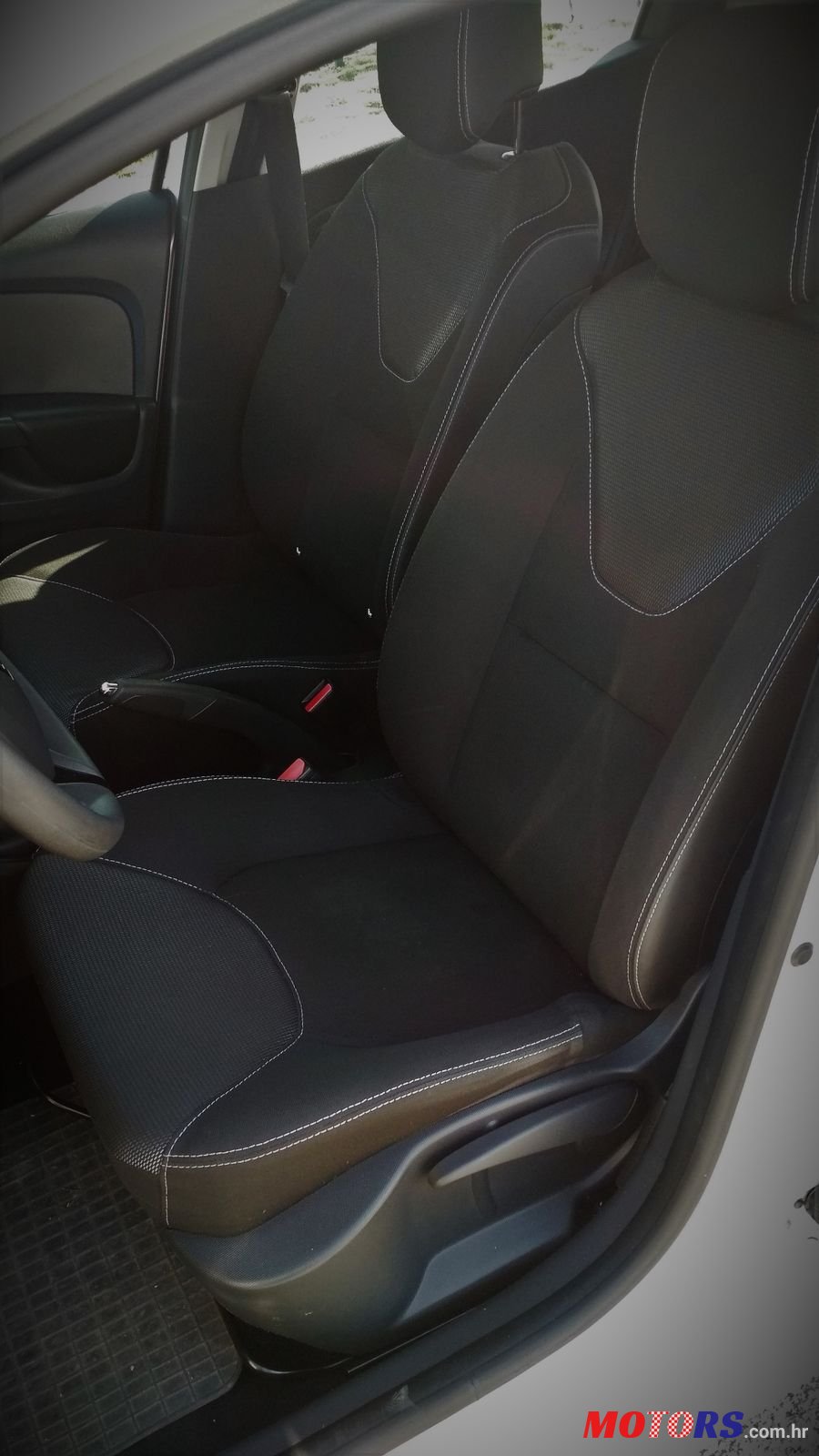 2013' Renault Clio 1.5 DCi Air Medianav Energy photo #7