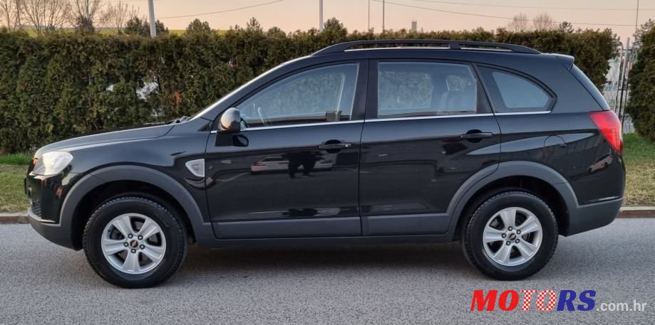 2010' Chevrolet Captiva 2,0 D photo #3