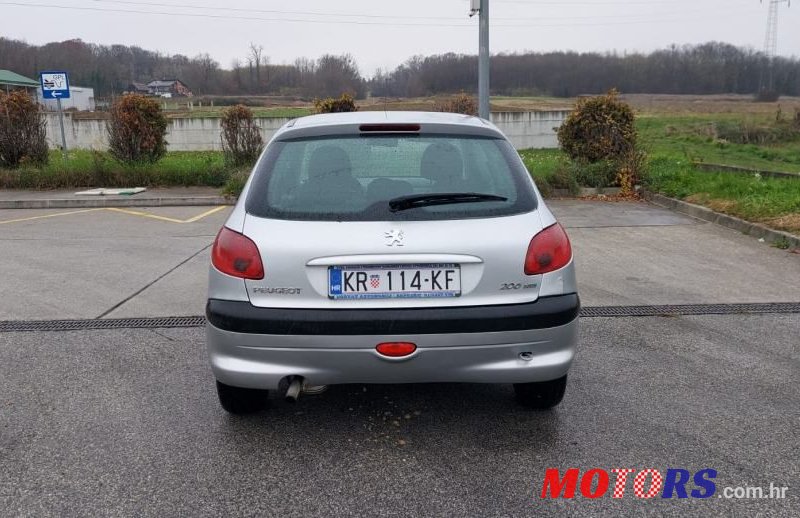 2005' Peugeot 206 photo #5