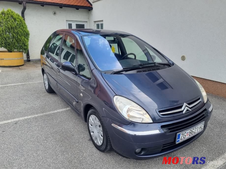 2008' Citroen Xsara Picasso photo #4