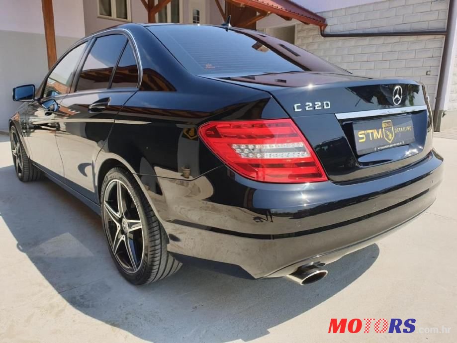 2011' Mercedes-Benz C-Klasa 220 Cdi photo #6