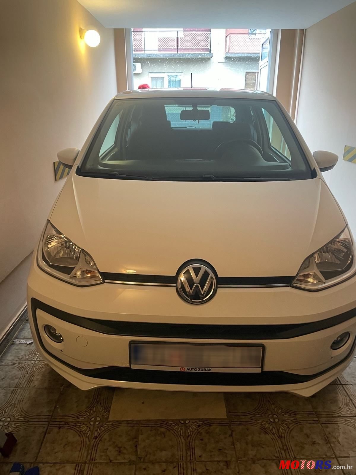 2017' Volkswagen Up! 1,0 photo #1