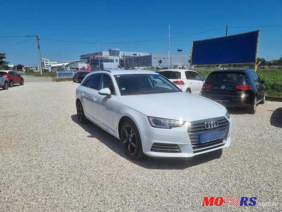 2016' Audi A4 Avant photo #2