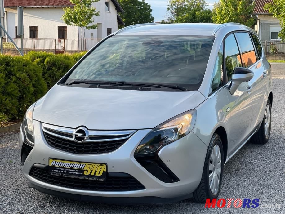 2014' Opel Zafira photo #2