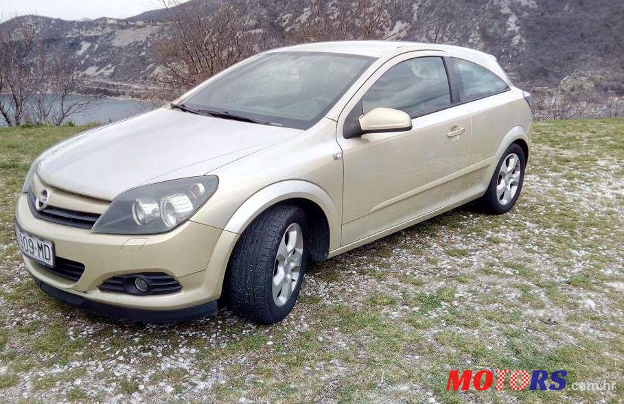 2005' Opel Astra 1,6 16V Sport photo #1