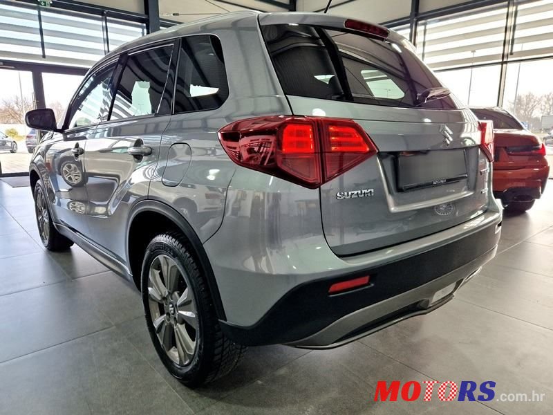 2020' Suzuki Vitara 1.0 photo #5