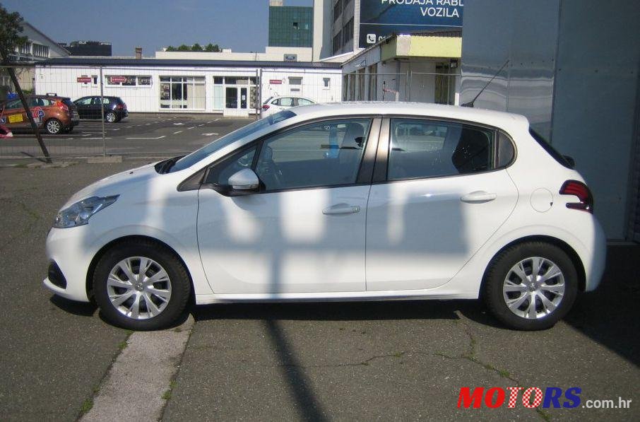 2016' Peugeot 208 1,6 Bluehdi photo #1