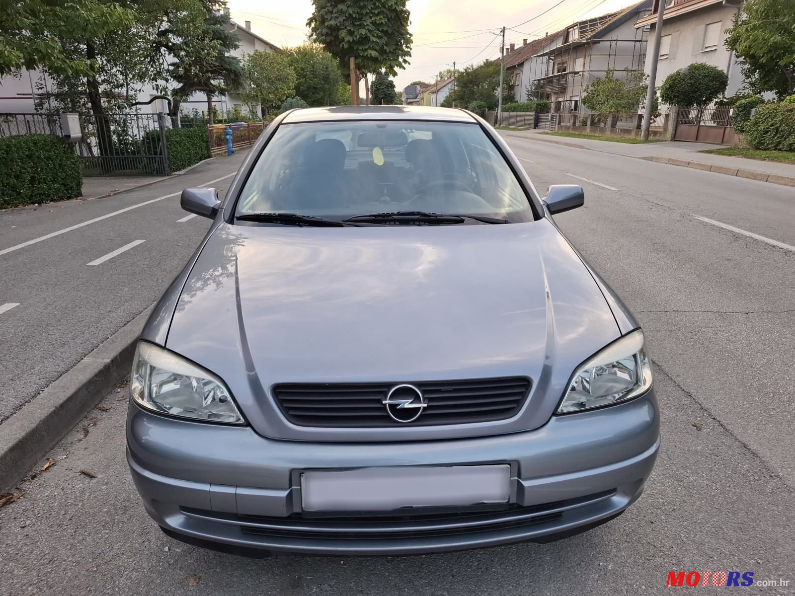 2008' Opel Astra photo #2