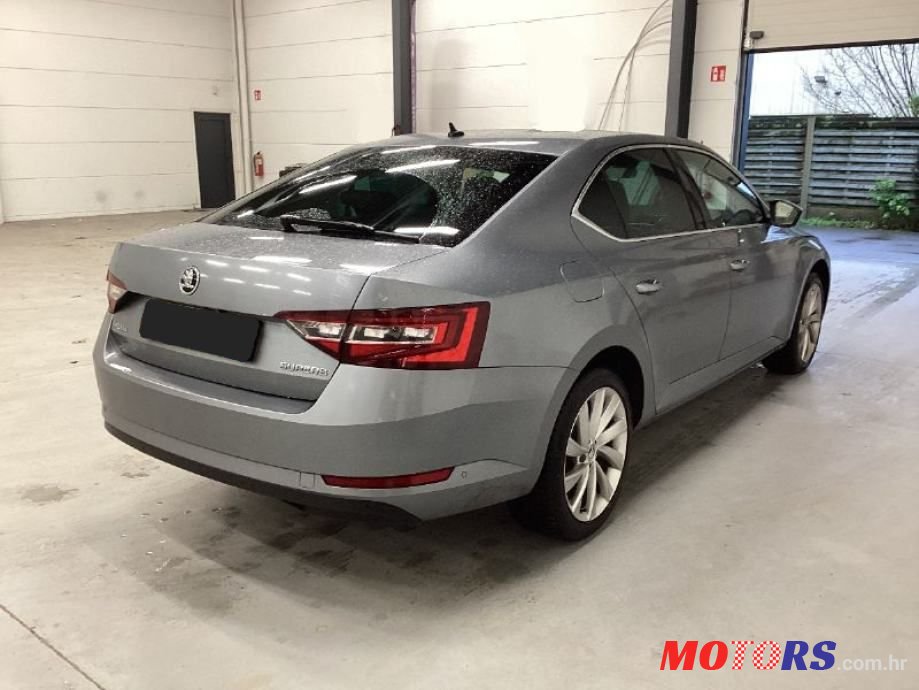 2016' Skoda Superb 1,6 Tdi Dsg photo #6