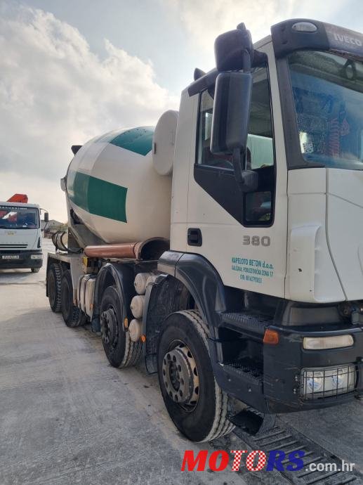 2006' Iveco TRAKKER MIKSER 9 m3 photo #1