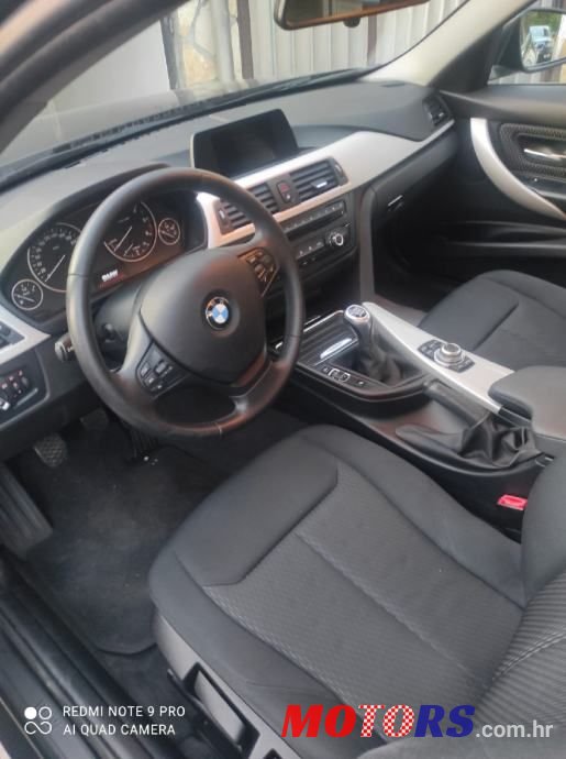 2015' BMW Serija 3 318D photo #6