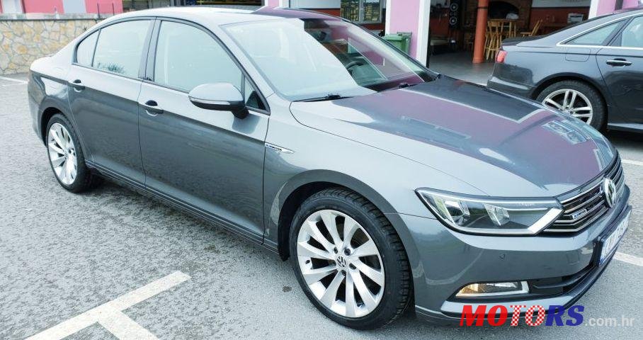 2016' Volkswagen Passat 1,6 Tdi Bmt photo #1