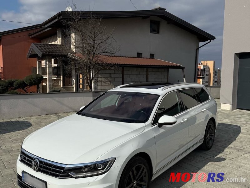 2018' Volkswagen Passat Variant photo #1