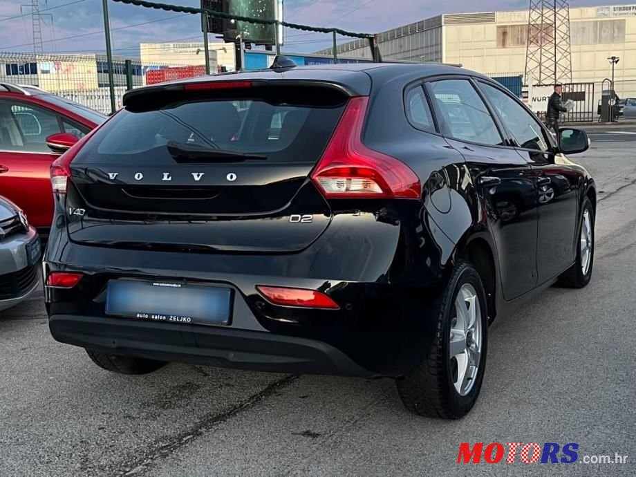 2016' Volvo V40 D2 photo #2