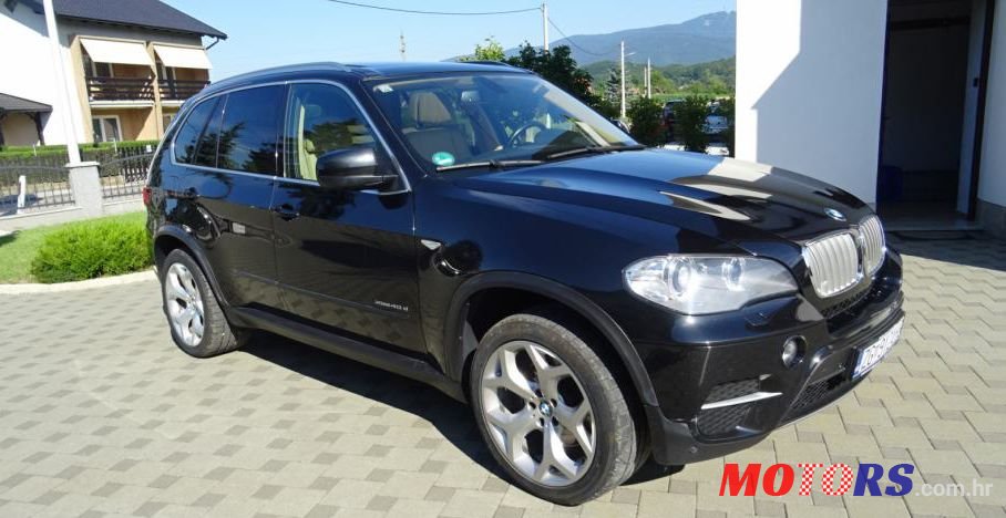 2011' BMW X5 Xdrive40D photo #1