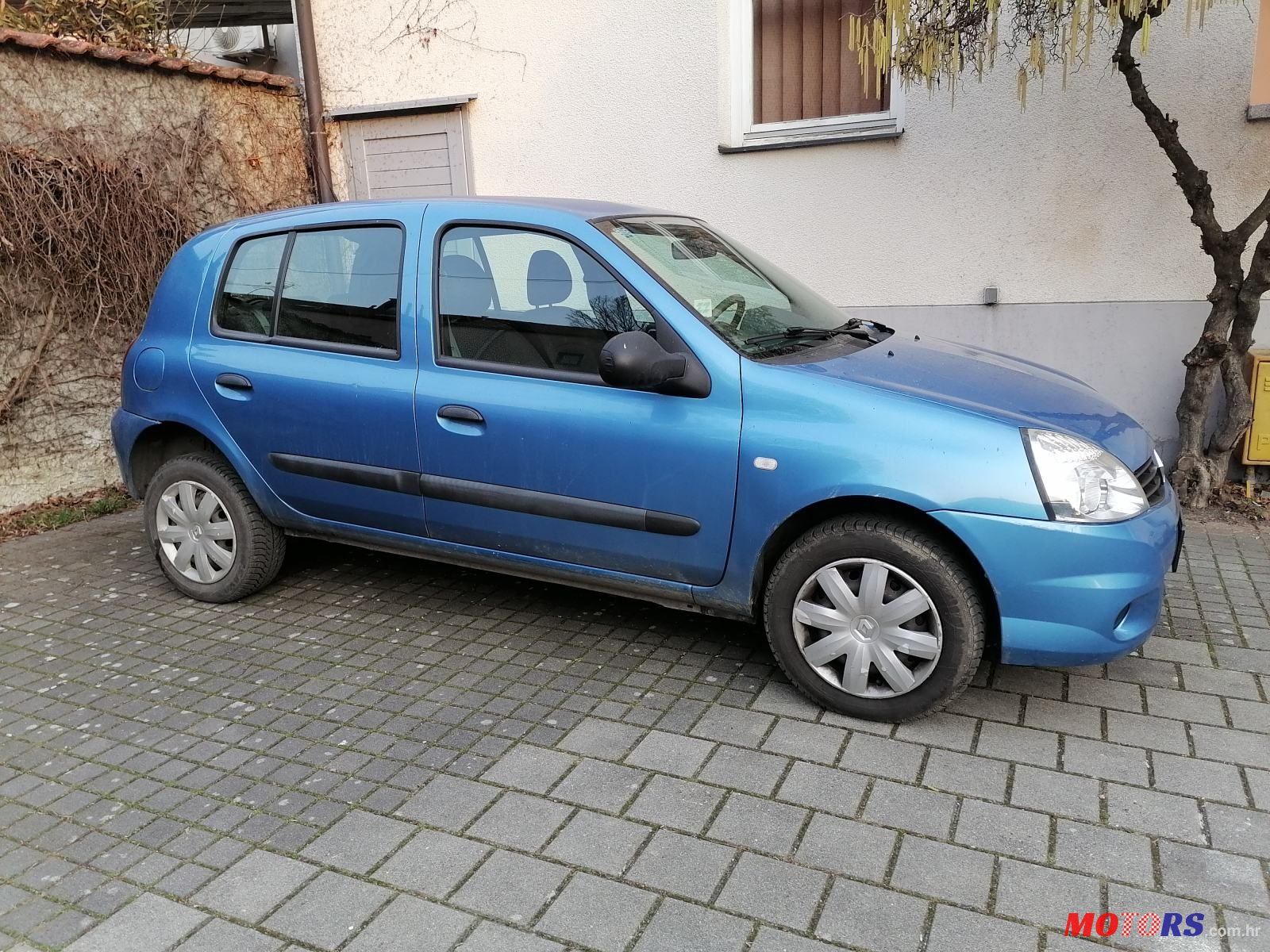 2011' Renault Clio 1,2 16V photo #1