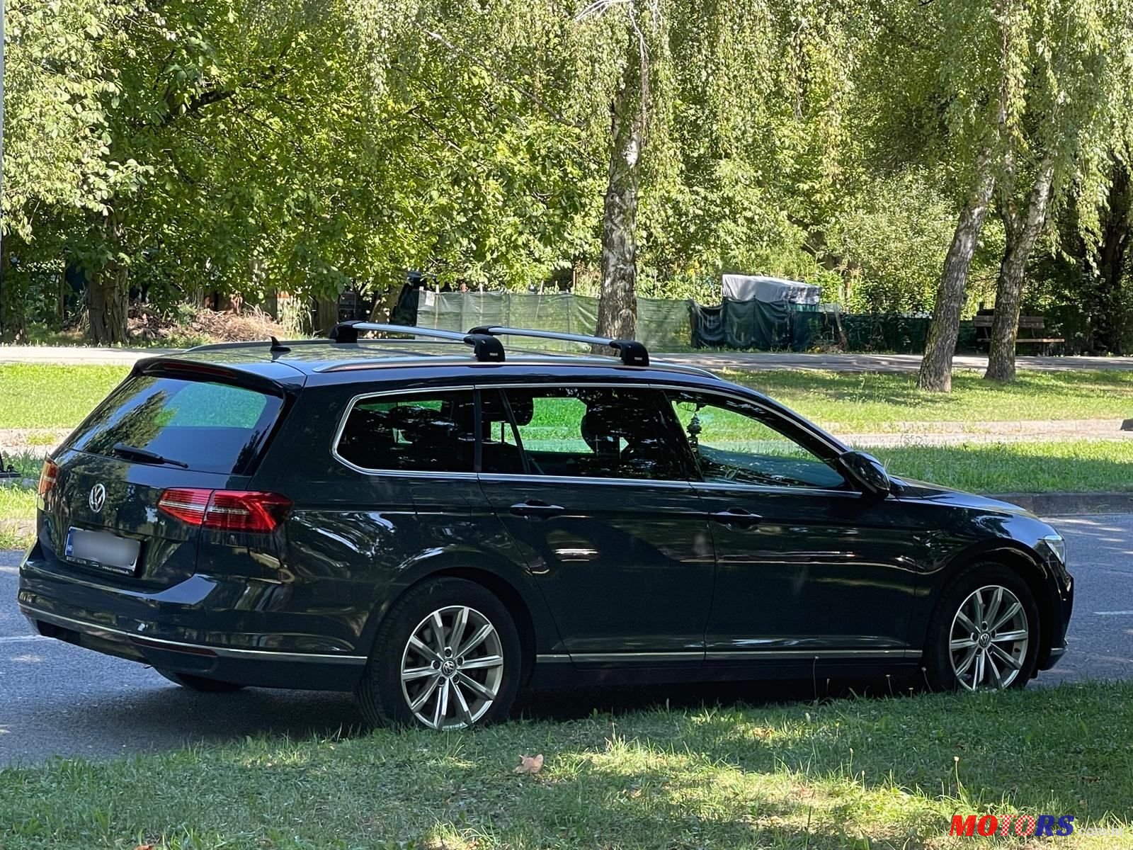 2016' Volkswagen Passat Variant photo #1