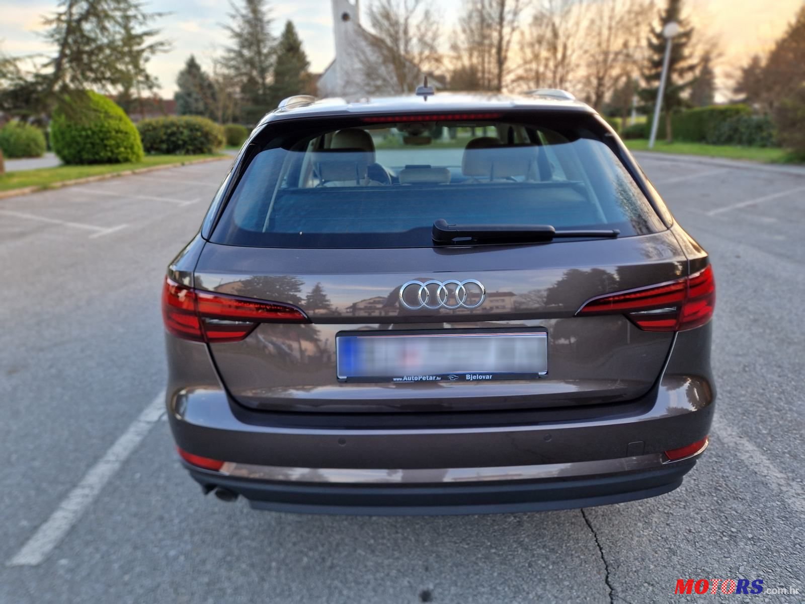 2018' Audi A4 Avant photo #5