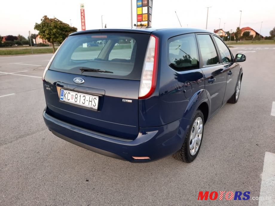 2008' Ford Focus Karavan photo #4