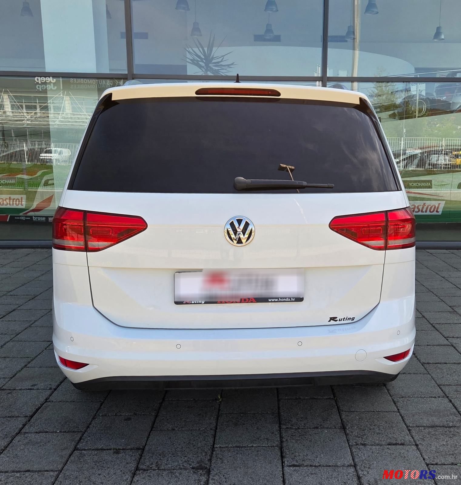 2019' Volkswagen Touran 1.5 Tsi Dsg photo #5
