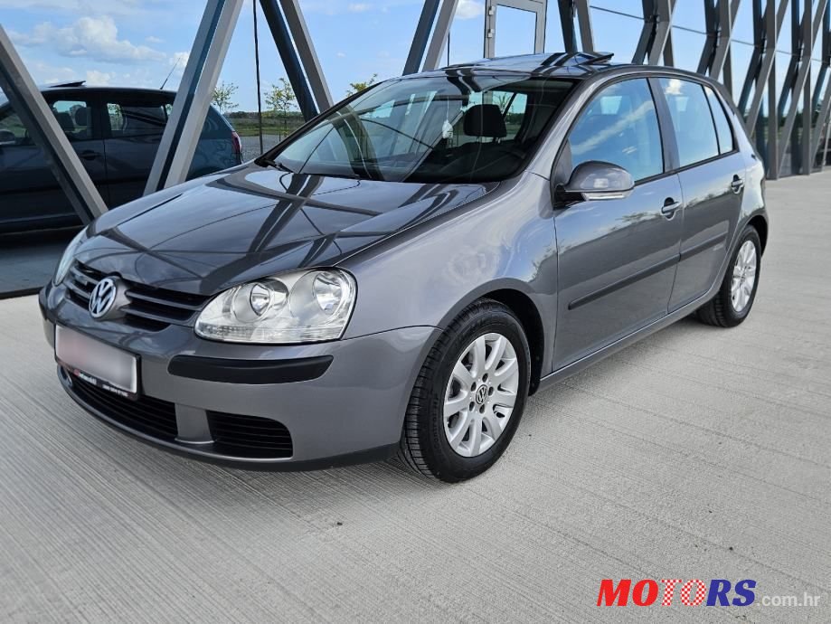 2008' Volkswagen Golf V 1,9 Tdi photo #2
