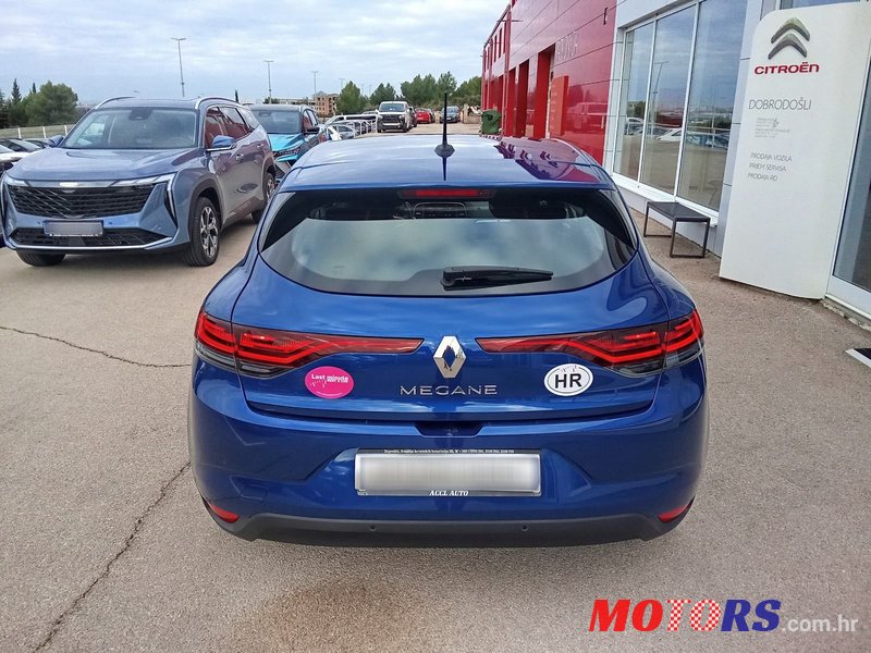 2023' Renault Megane Tce photo #3