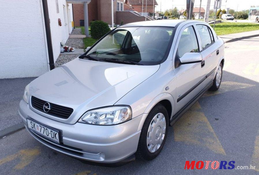 2005' Opel Astra 1,7 Cdti photo #1