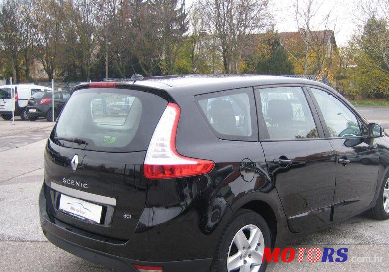 2014' Renault Grand Scenic Dci photo #2