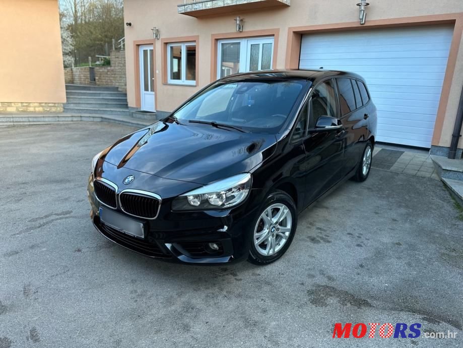 2016' BMW Serija 2 218D photo #4