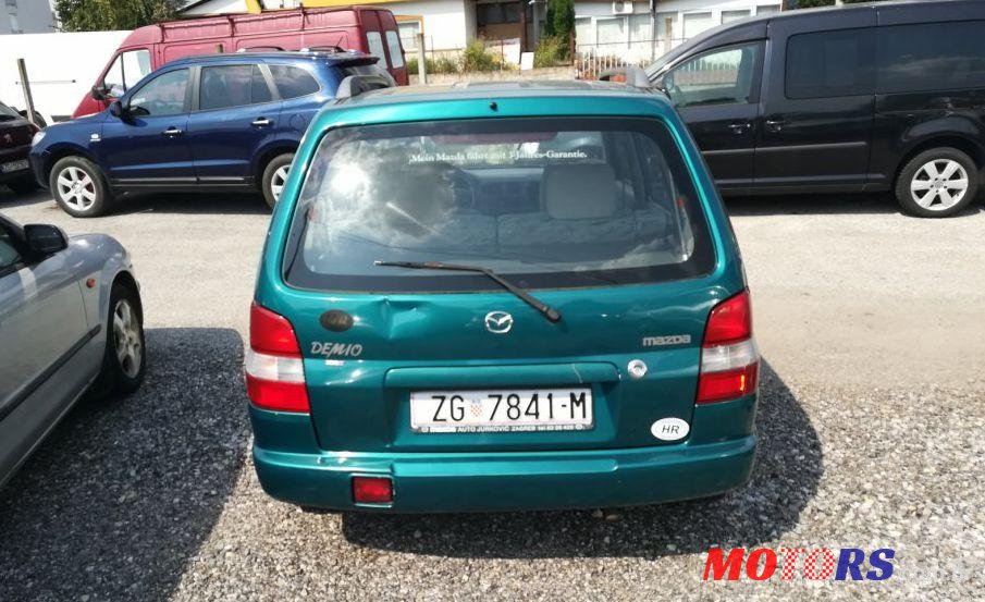 1999' Mazda Demio 1,4 I photo #5