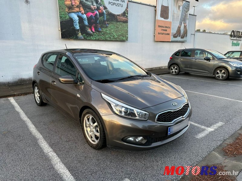 2012' Kia Ceed 1,4 Crdi Ex photo #3