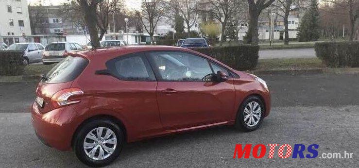 2013' Peugeot 208 1,6 E-Hdi photo #1