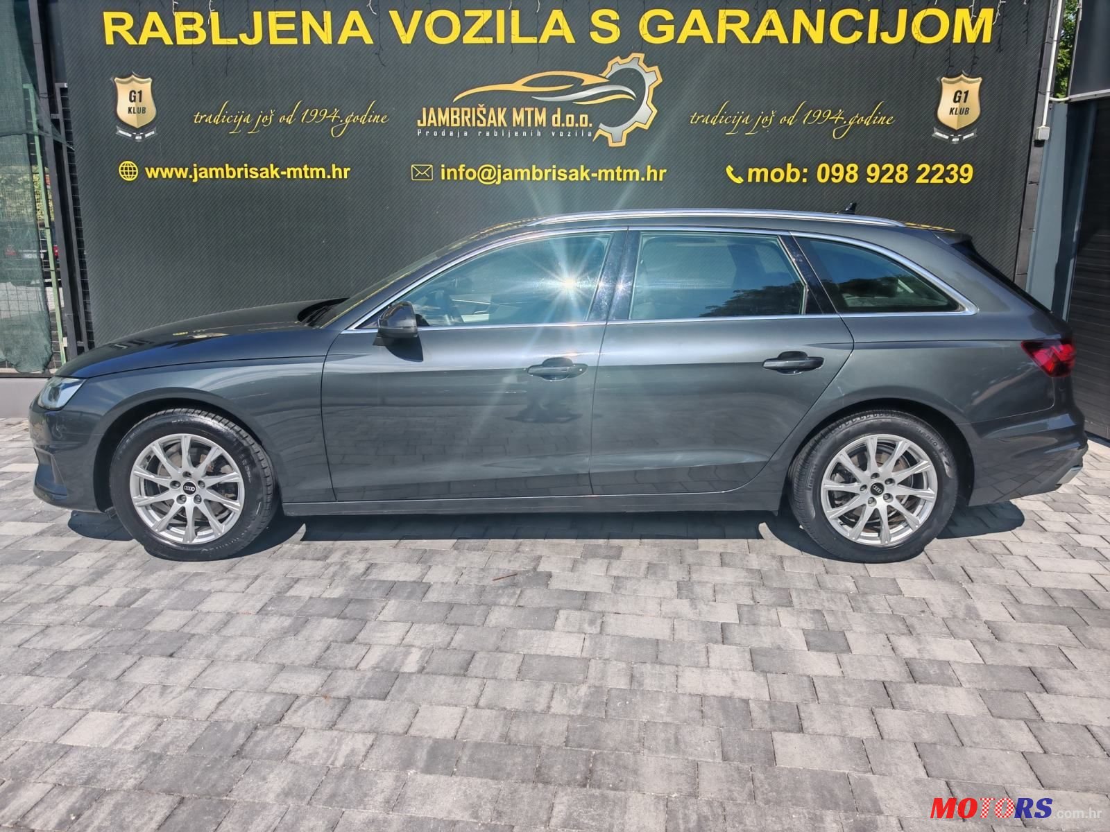 2021' Audi A4 Avant photo #2