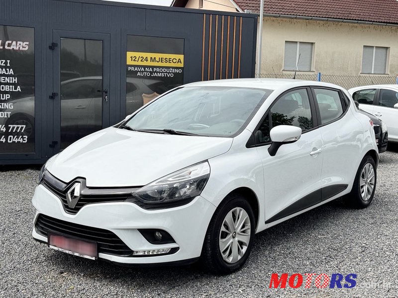 2020' Renault Clio Dci photo #1